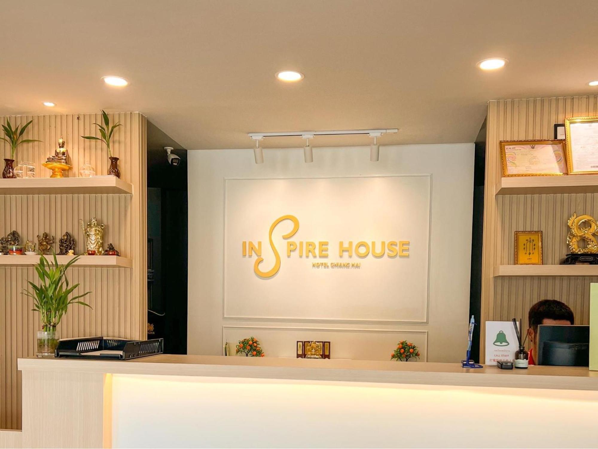 Inspire House Hotel Chiang Mai Exterior foto